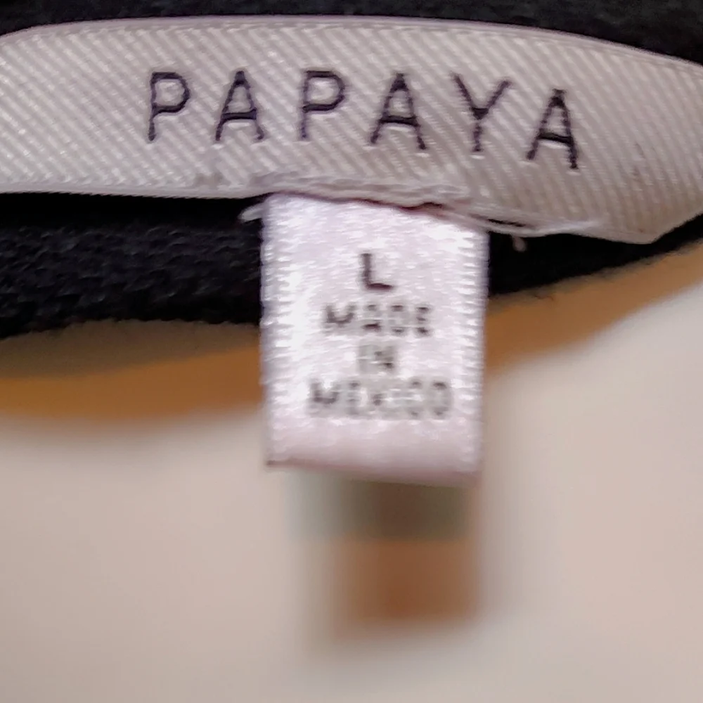 ✨ Papaya Black “SELF MADE” Crop Top ✨ - Picture 5 of 5